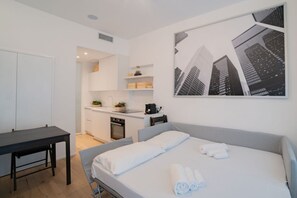 1 bedroom, iron/ironing board, WiFi, bed sheets