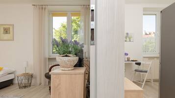 Studio, Kitchen | Living room