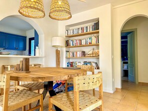 Dining - Mediterranean Villa 900m From the Beach! (Pals)