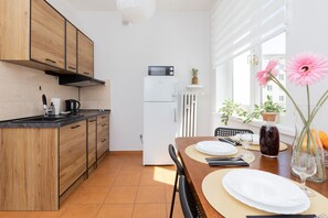 Apartment, 1 Bedroom, Kitchen | Private kitchenette