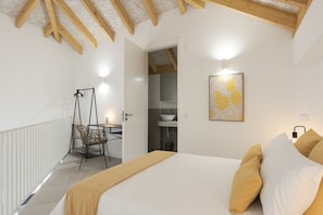 Bügeleisen/Bügelbrett, kostenloses WLAN, Bettwäsche