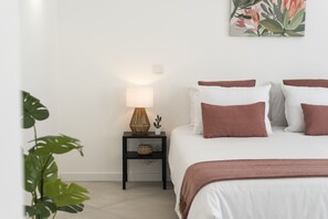 1 chambre, fer et planche à repasser, accès au Wi-Fi (inclus)
