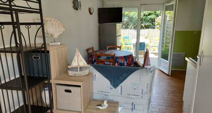 Maisonnette EN Bord DE MER Dans Residence Avec Piscine