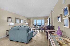 Smart TV, DVD player