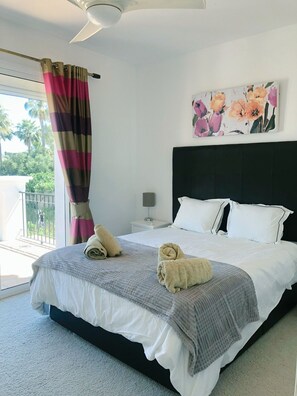 4 bedrooms, iron/ironing board, travel cot, free WiFi