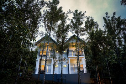Misty Range Resorts