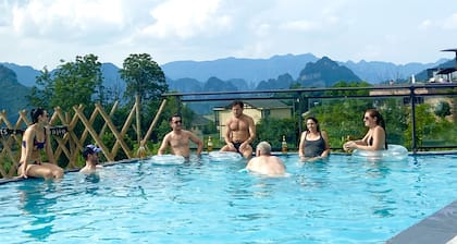 Zhangjiajie National Park Nvue Resorts