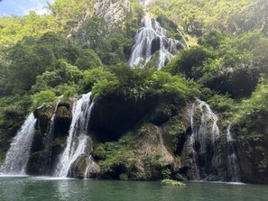 Thành phố nhìn từ nơi lưu trú