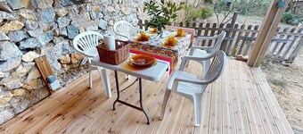 Renovated Duplex close to the seaside with hot swim spa, terrace and garden