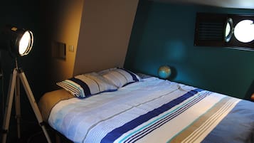 2 bedrooms, in-room safe, iron/ironing board, travel cot