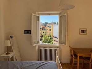 2 bedrooms, desk, iron/ironing board, free WiFi - At home in Oltrearno (Firenze)