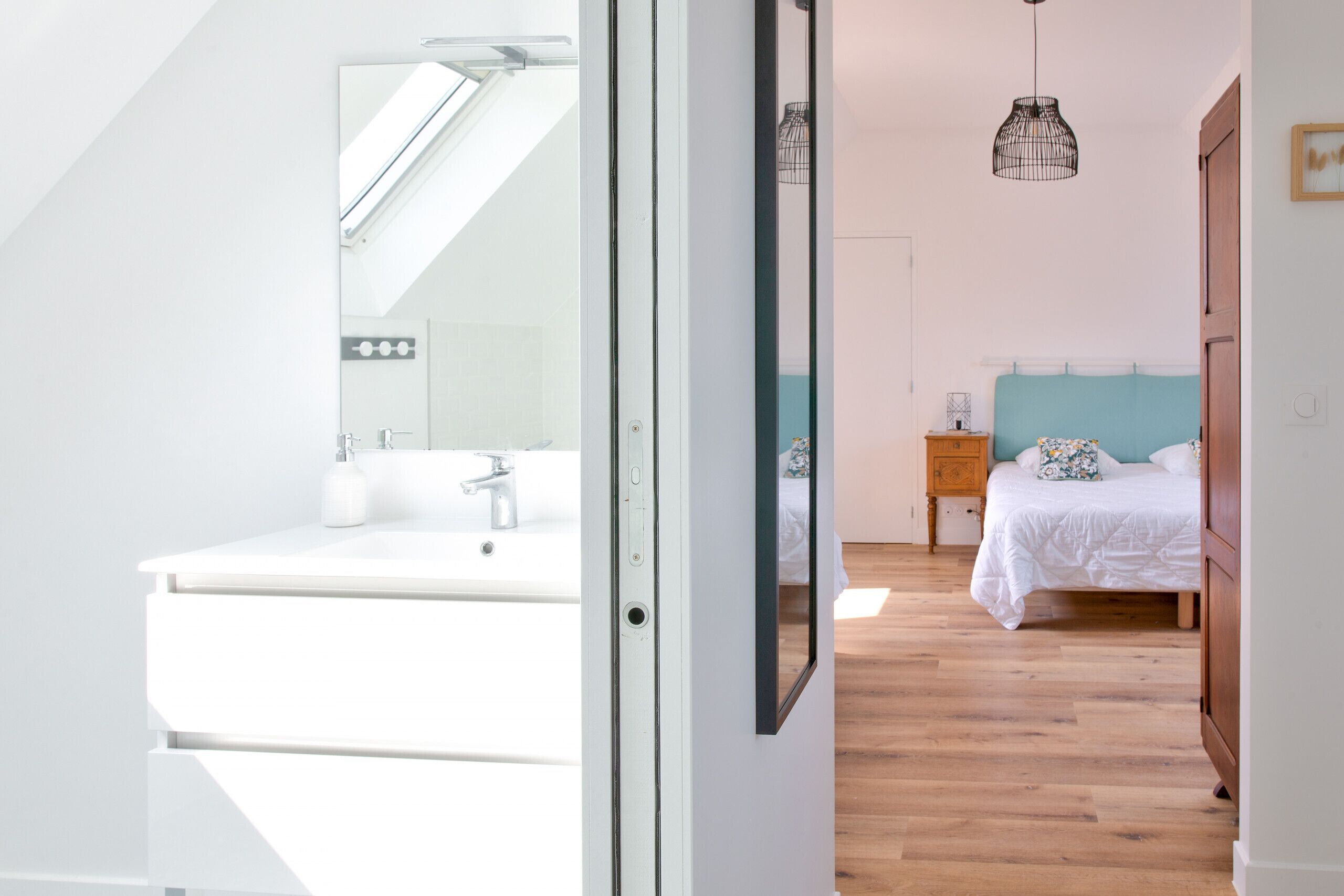 4 slaapkamers, een strijkplank/strijkijzer, gratis wifi