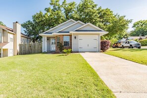 Exterior - Stillbridge Cottage-UWF,Beaches,dining & shopping (Pensacola)