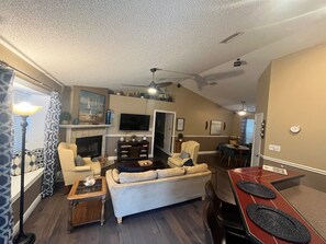 تلفزيون، كُتُب