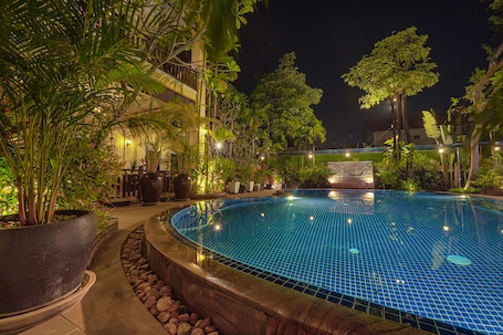 Exterior. Sophavady D'Angkor