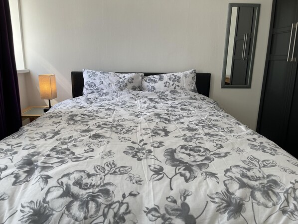 2 chambres, Wi-Fi gratuit, draps fournis