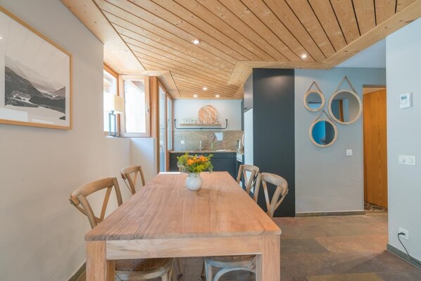 تناول الطعام