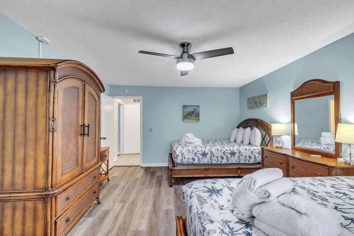 2 bedrooms, iron/ironing board, free WiFi, bed sheets