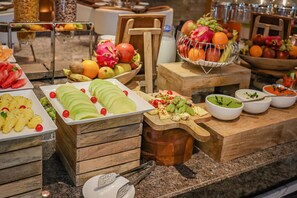 Desayuno buffet todos los días (con cargo) 