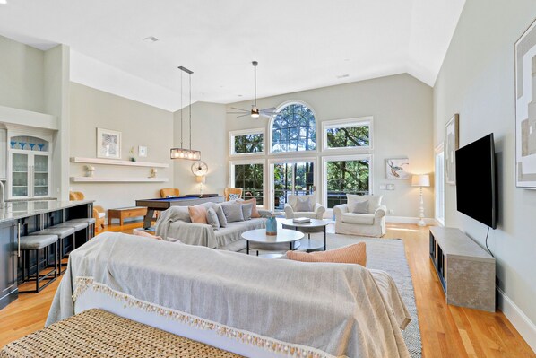 TV - Gorgeous newly renovated home w/ private pool and pool table w/ lagoon views. (Hilton Head Island)