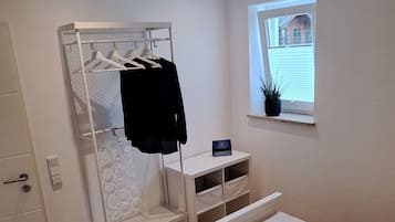 1 Schlafzimmer, Reisekinderbett, kostenloses WLAN, Bettwäsche