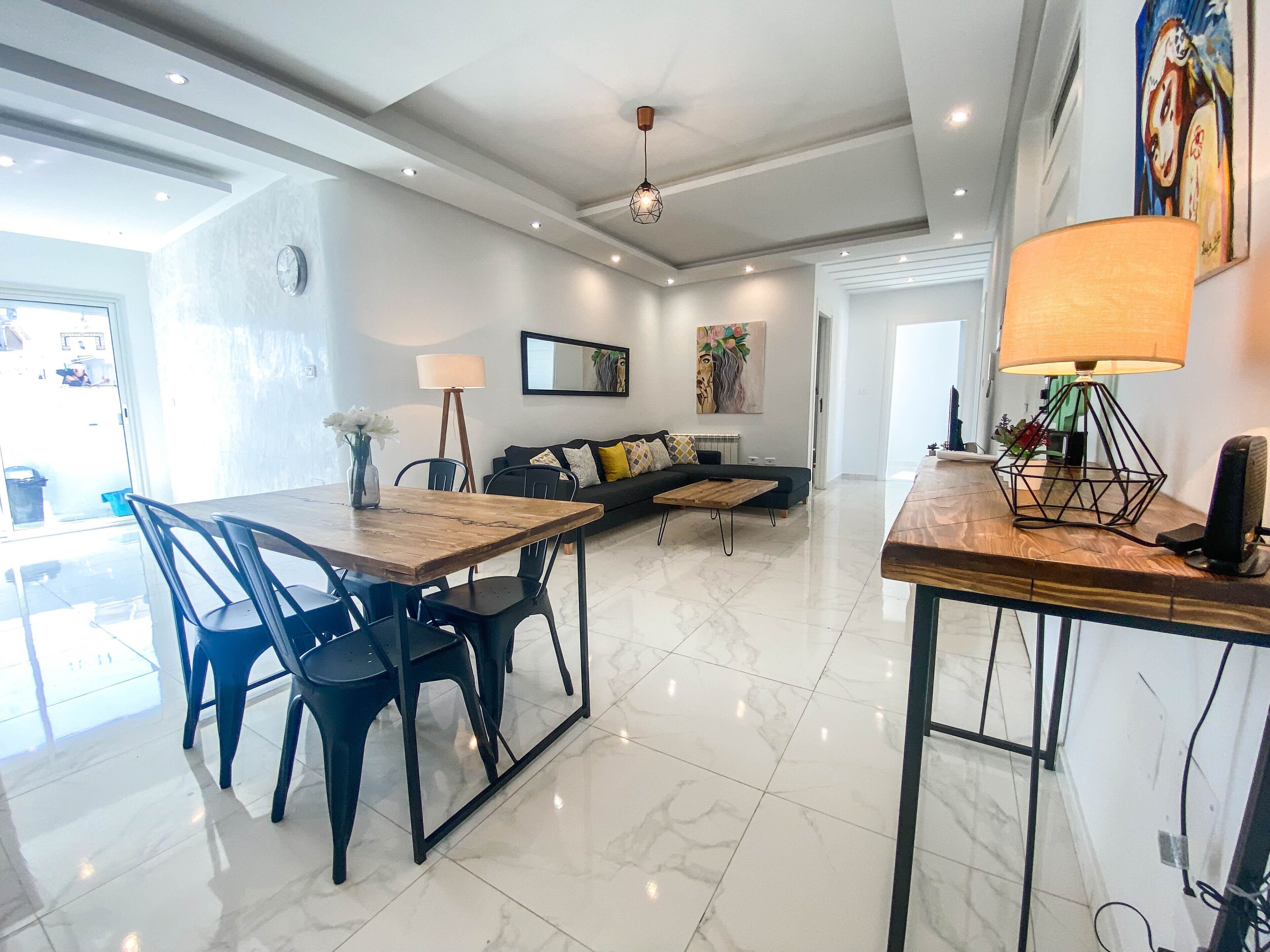 المنشأة من الداخل