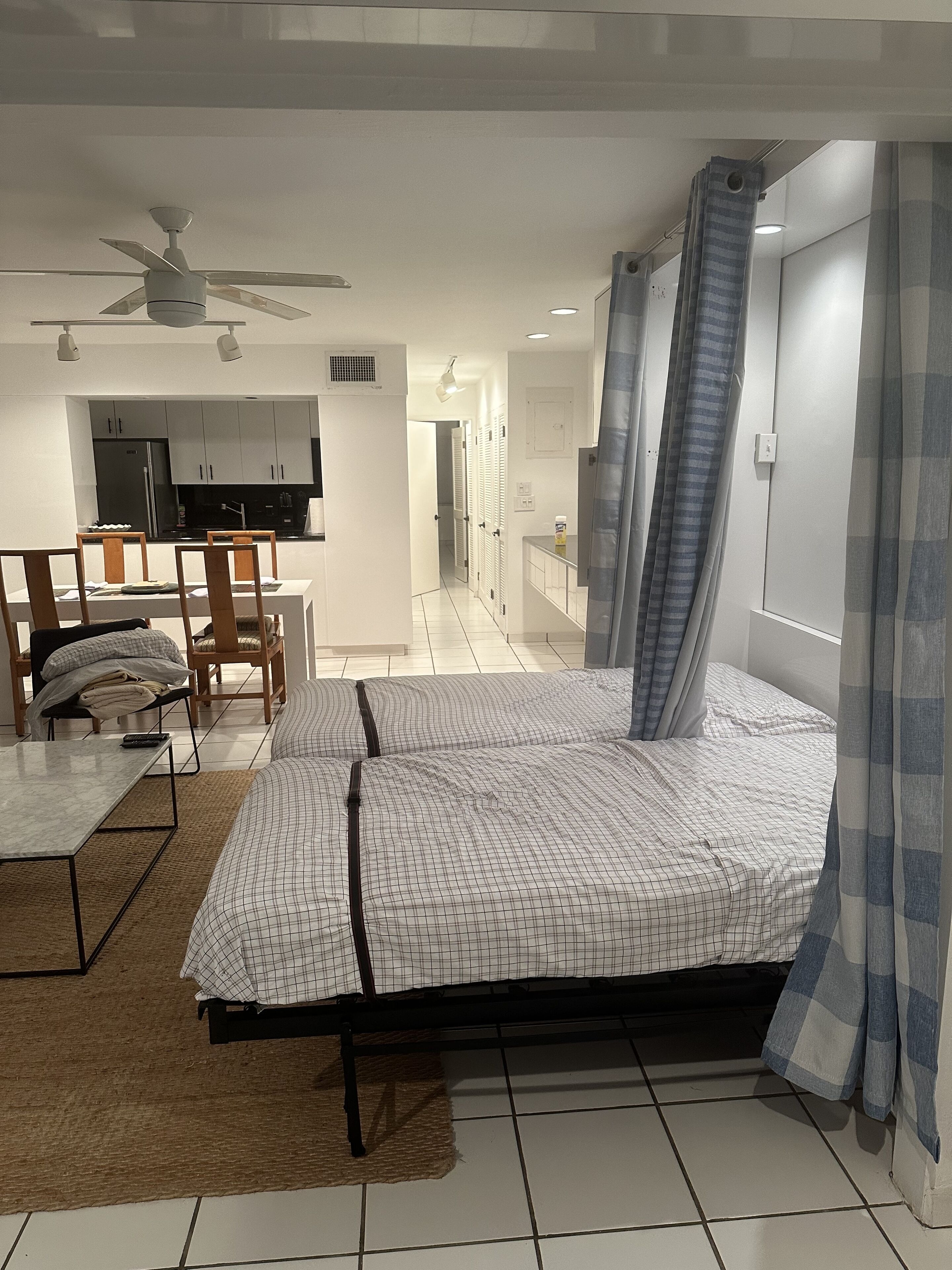 1 chambre, fer et planche à repasser, Wi-Fi gratuit, draps fournis