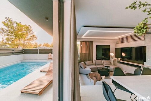 modern villa with pool javuzzi sauna
