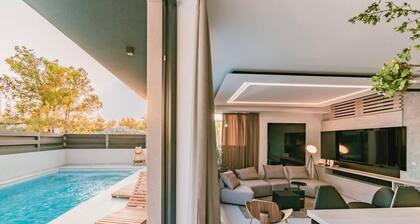 modern villa with pool javuzzi sauna