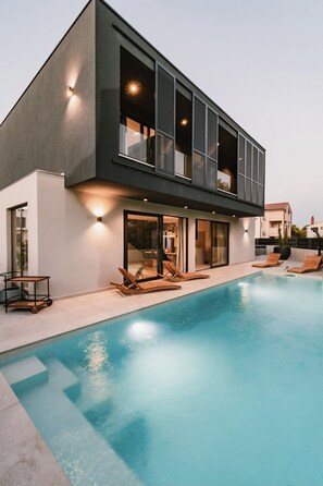 Outdoor pool - modern villa with pool javuzzi sauna (Vodice)