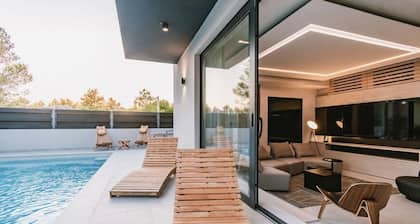 modern villa with pool javuzzi sauna