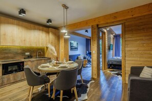 1 chambre, espace de travail pour ordinateur portable