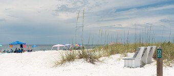 Cute Bungalow 3 properties from Beach.  Watch Sunsets from Deck!