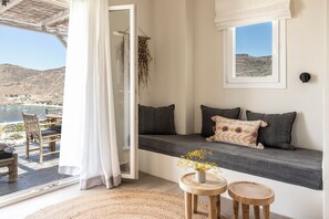 Premium bedding, soundproofing, free WiFi, bed sheets - Stimata (Kithnos)