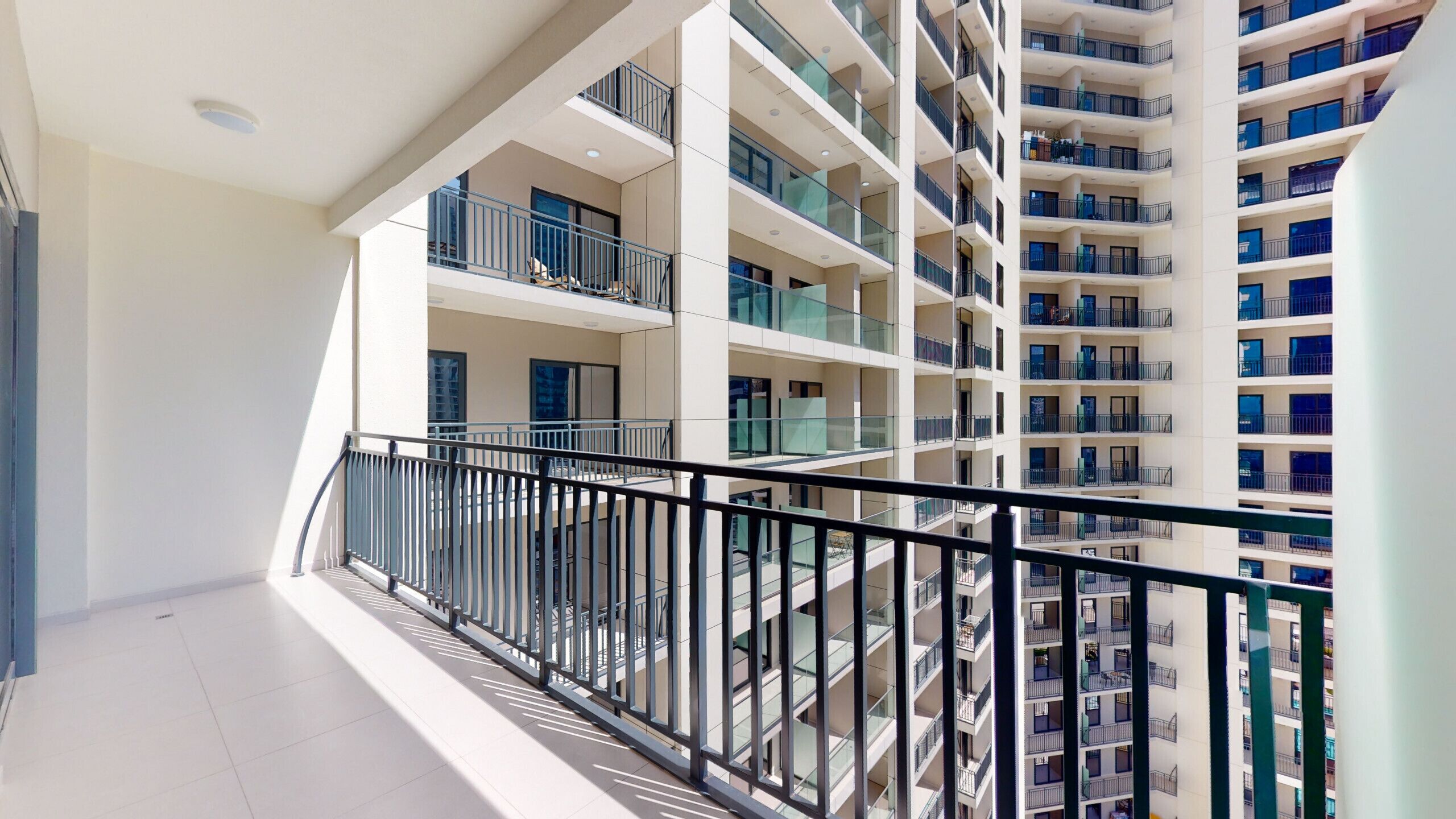 Business Bay - Damac Zada Tower 1025