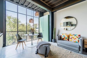 TV, offices - w* | Refreshing Loft w/ Fantastic Deco in Roma Norte (Ciudad de México)