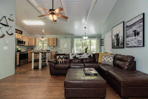 Unclassified image, 5 of 34, button - Laurel Creek Cottage - Powder Horn Mountain,VIEW (Watauga County)