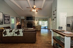 Smart TV, fireplace, video games