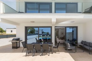 Outdoor dining - Villa Melia - a cozy villa with 4 bedrooms and private pool (Kanfanar)