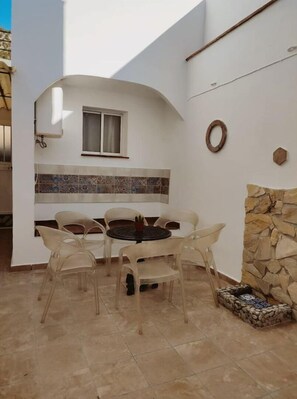 Outdoor dining - Alojamiento Rural Los Corrales Algodonales (Algodonales)