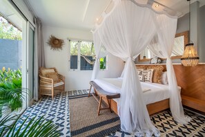 Villa | 6 bedrooms, in-room safe, desk, free cribs/infant beds - Villa Moana Canggu by Villa Finder (Canggu)