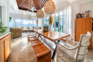 Villa | Dining room - Villa Moana Canggu by Villa Finder (Canggu)