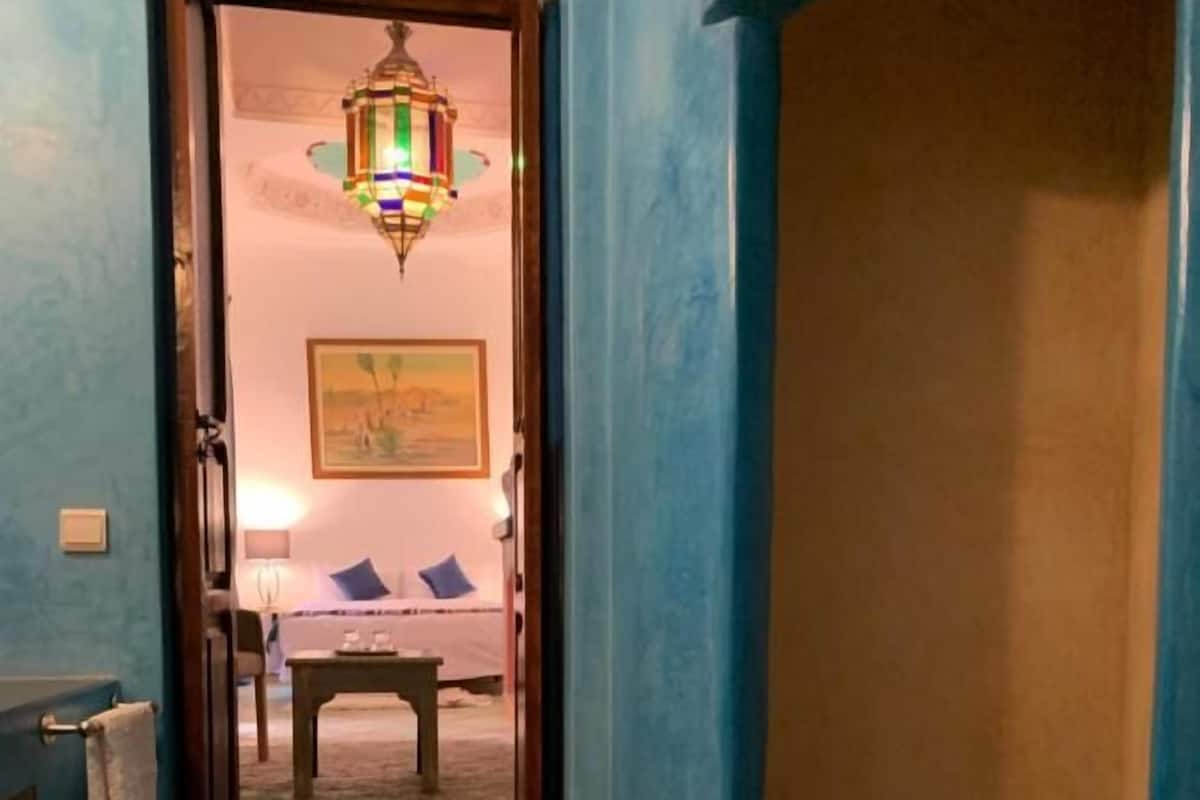 Majorel | 1 habitación, tabla de planchar con plancha y wifi gratis