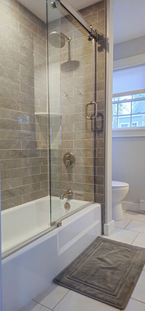 Shower, hair dryer, towels, toilet paper - 2 Minute Walk to Perkins Cove & Marginal Way in Scenic Ogunquit, Ogunquit Beach. (Ogunquit)
