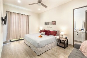 4 chambres, fer et planche à repasser, Wi-Fi gratuit, draps fournis