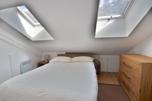 3 bedrooms, travel cot, WiFi, bed sheets - Le Refuge, Chamonix Centre (Chamonix-Mont-Blanc)