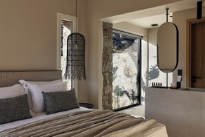 Elegant Two Bedroom Villa with Indoor Jacuzzi | In-room safe, individually decorated, individually furnished - Naxian Rhapsody (Naxos)