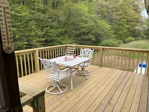 Outdoor dining - Newly Remodeled home with Class A Trout Stream (Austin)