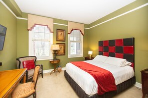 1 bedroom, desk, iron/ironing board, WiFi - Cute Studio in Durham, 5 min to Downtown (Durham)