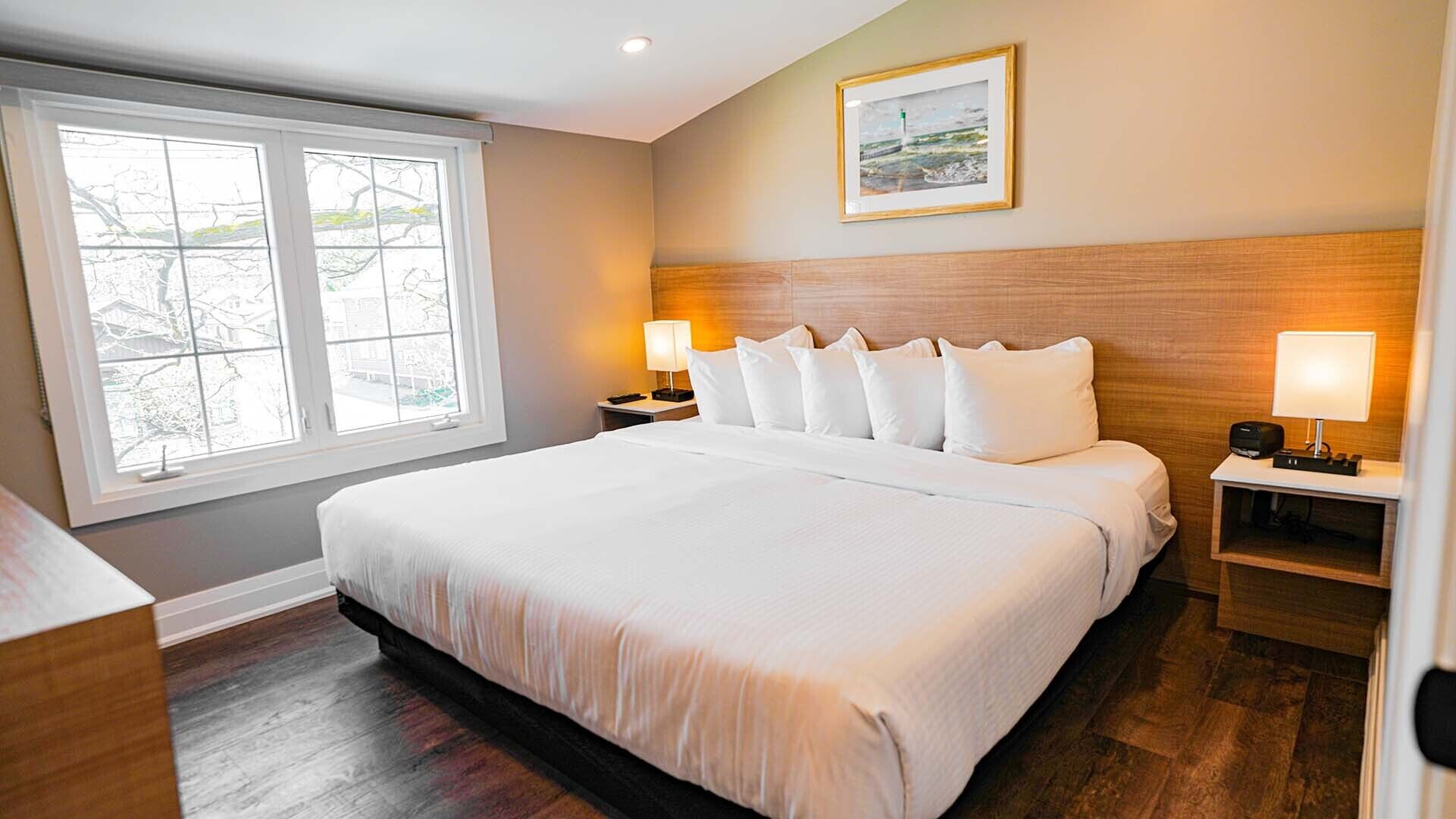 5 habitaciones, tabla de planchar con plancha, internet y ropa de cama 